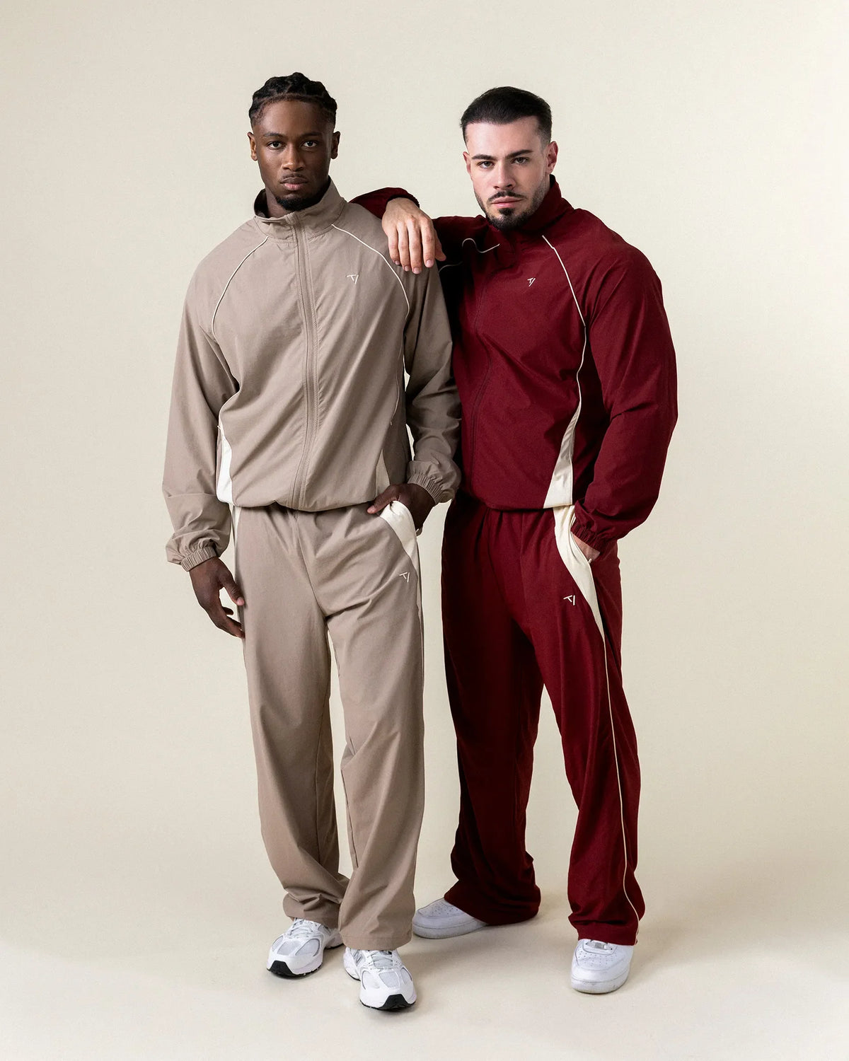 Pantalon à jambe droite Track « bordeaux »