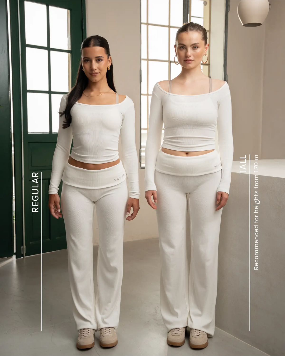 Pantalon côtelé à jambe droite standard Soft Foldover « blanc cassé »