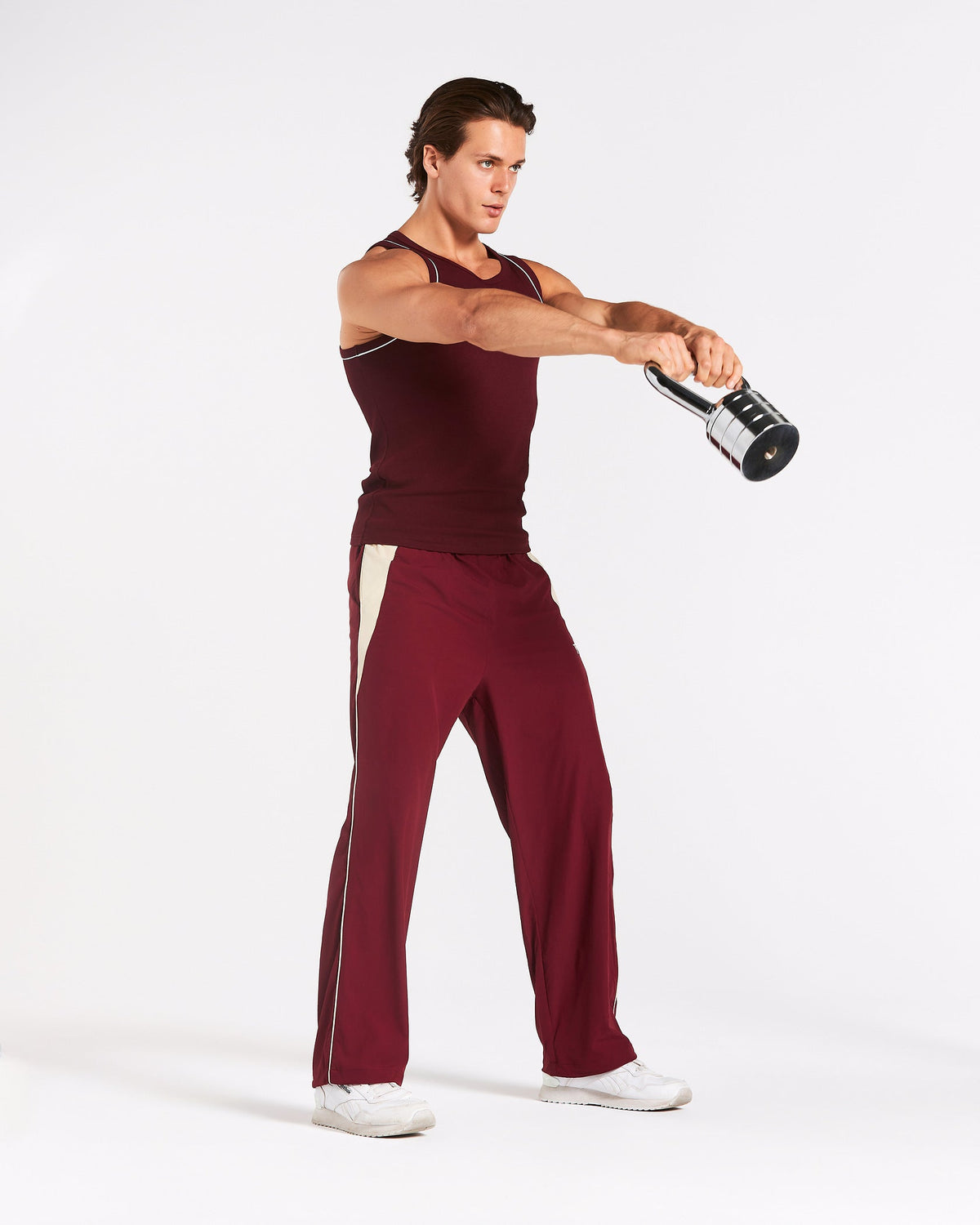 Pantalon à jambe droite Track « bordeaux »